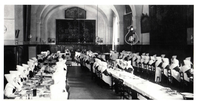 Réfectoire des sœurs de l'Hôtel-Dieu - env. 1930/1940